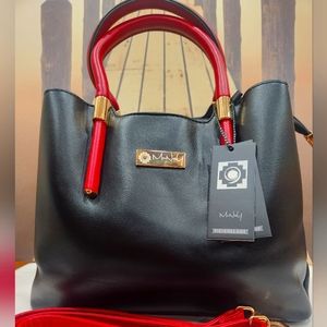 Brand New Leather Luxury Hand/ Shoulder Bag.